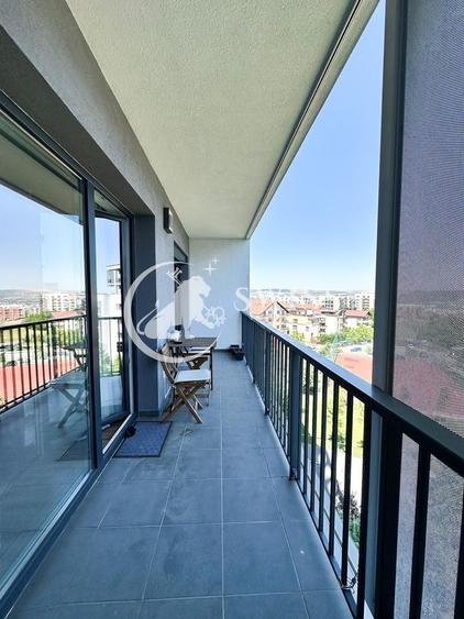 Apartament cu 2 camere semidecomandat, mobilat în Bună Ziua
