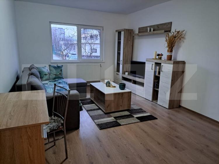 Apartament 3 camere, 70 mp, zona Tractorul - 3