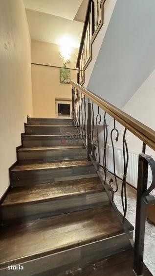 Casă cu 10 camere cu Teren 796 Mp în Dâmbul Morii