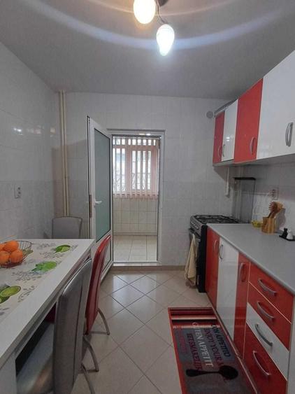 Apartament cu 2 camere decomandat, mobilat în Viziru 1