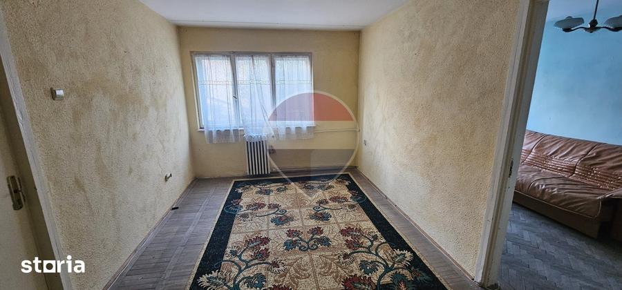 Apartament cu 2 camere în Parincea