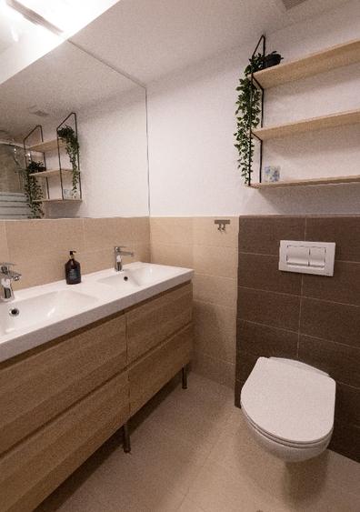 Apartament cu 4 camere semidecomandat, mobilat în Herăstrău