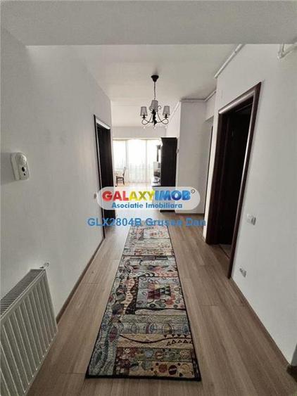 Apartament cu 3 camere decomandat, mobilat în Central