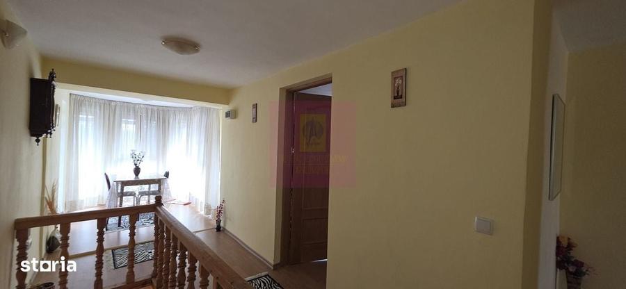 Casă cu 3 camere în Răgman