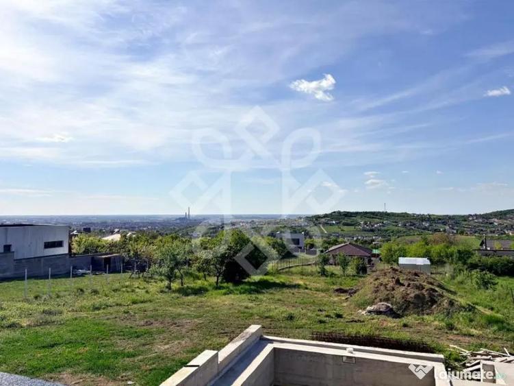 Casă cu 7 camere cu Teren 1146 Mp în Dealuri Oradea