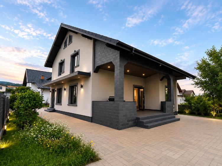 Casă individuală cu 5 camere cu Canalizare în Burdujeni