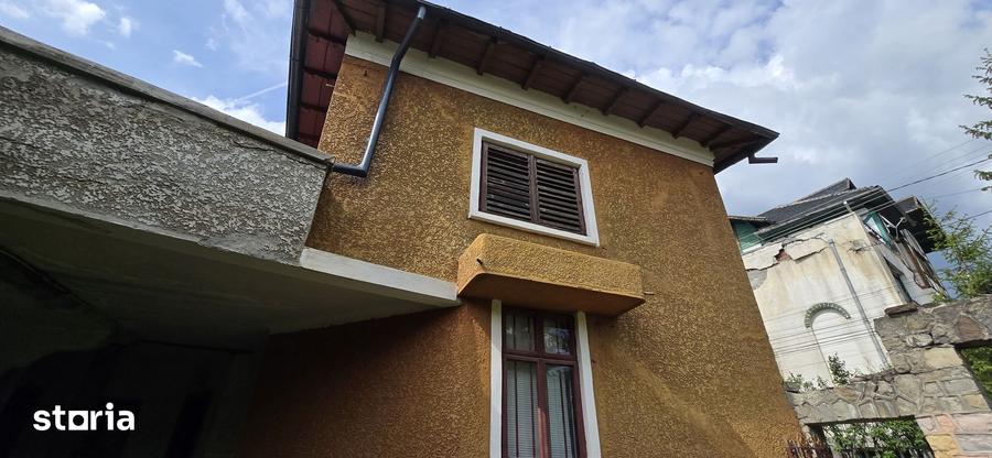 Casă cu 5 camere cu Teren 518 Mp în Buciumeni