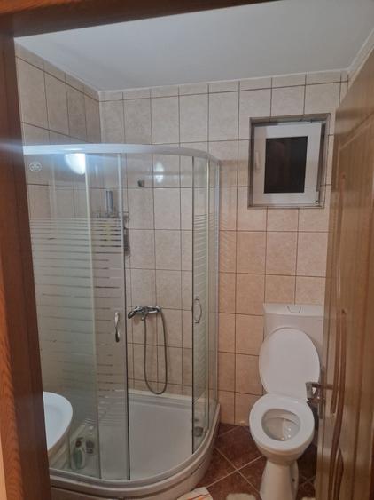 Apartament decomandat în Romanești