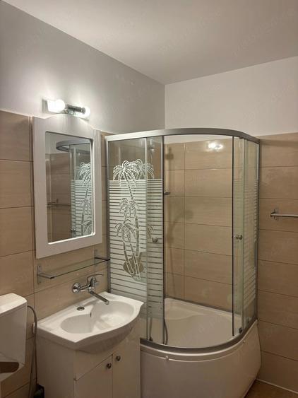 Apartament cu 2 camere semidecomandat în 1 Mai