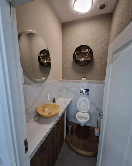 Spațiu comercial, de 325 mp, în Delfinariu