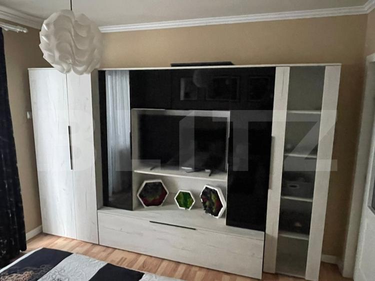 Apartament cu 3 camere decomandat în Reghin