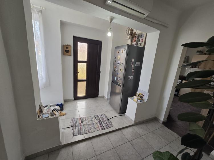 Casă individuală cu 2 camere cu Teren 772 Mp în Carani
