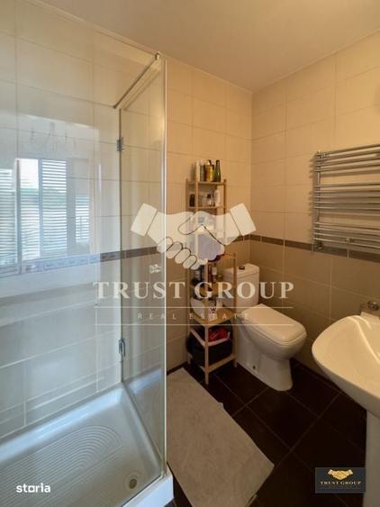 Apartament cu 3 camere semidecomandat în Kiseleff