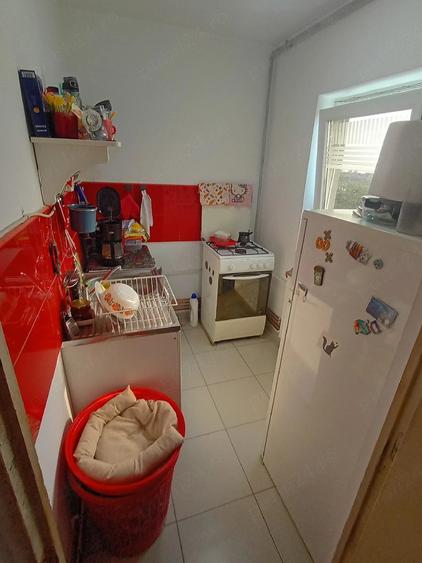 Garsonieră nedecomandată în Girocului