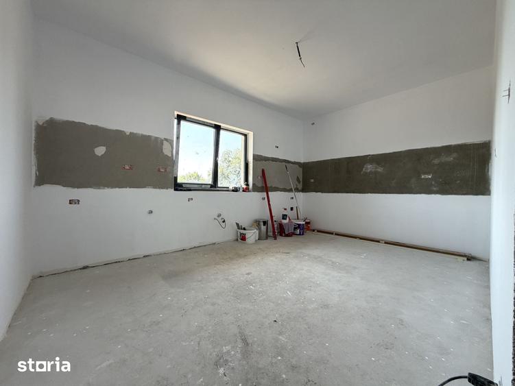 Casă cu 4 camere cu Teren 350 Mp în Mircea cel Bătrân
