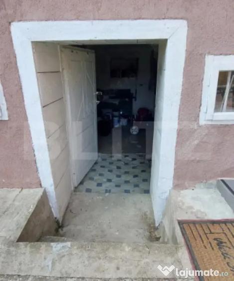 Casă cu 2 camere cu Teren 1040 Mp în Petrești