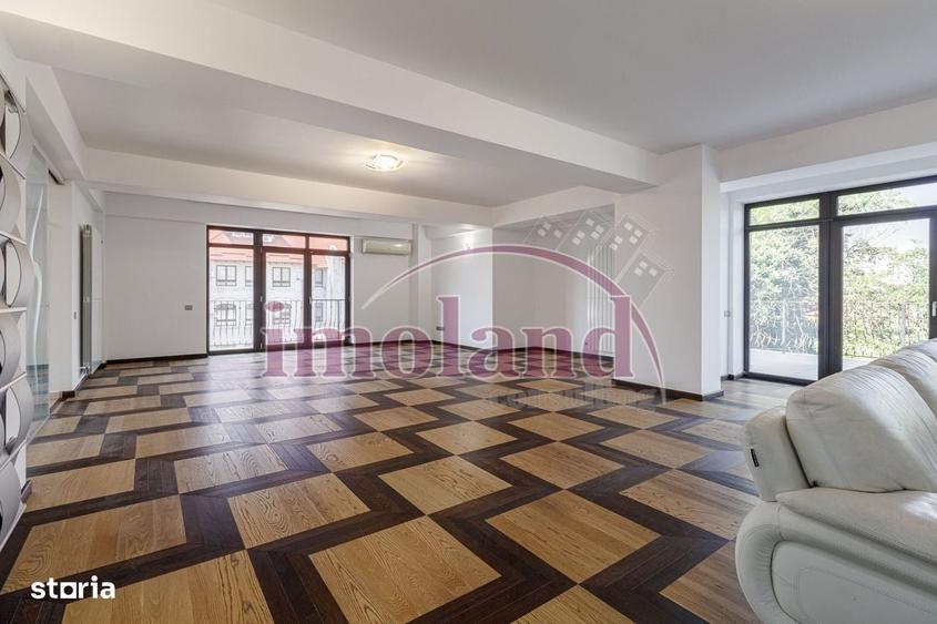Apartament cu 4 camere în Kiseleff