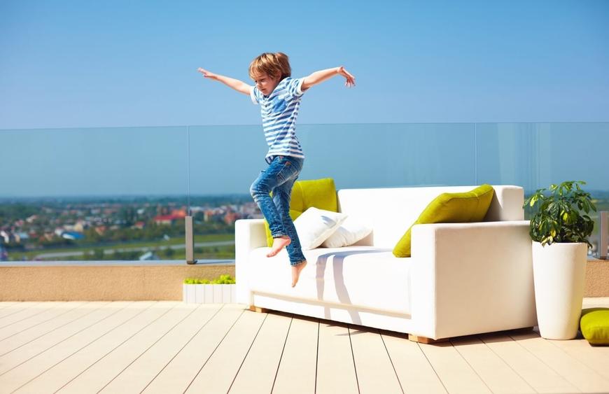 Penthouse cu 3 camere decomandat în Sud