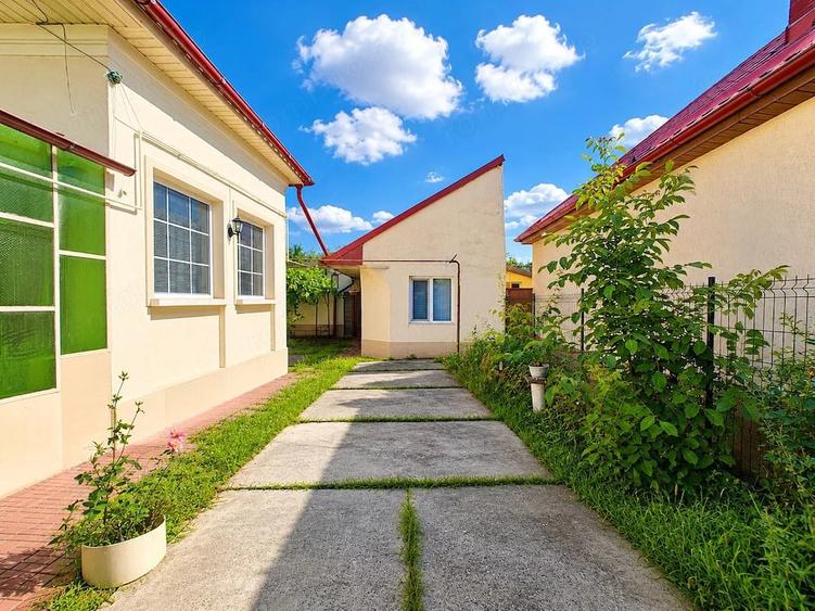 Casă cu 3 camere cu Teren 1000 Mp în Ghirodei