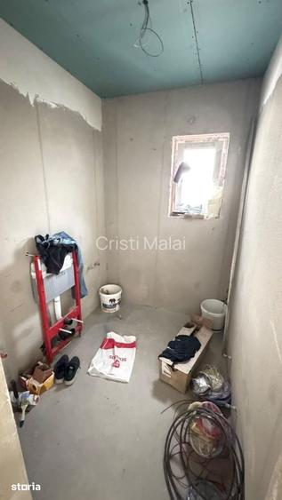 Casă cu 5 camere cu Teren 424 Mp în Cetate