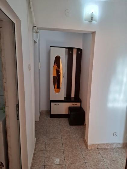 Garsonieră decomandată, mobilată în Ultracentral
