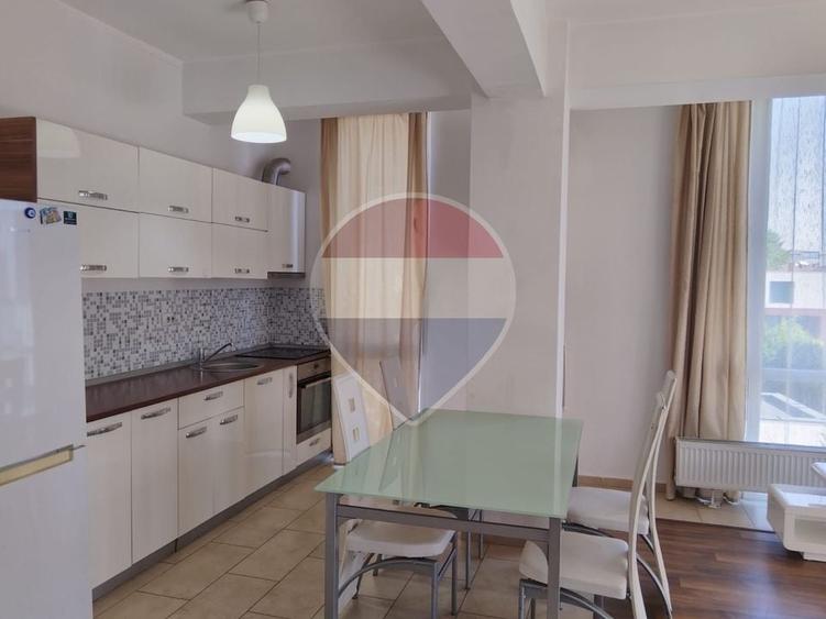 Apartament cu 2 camere, mobilat în Central