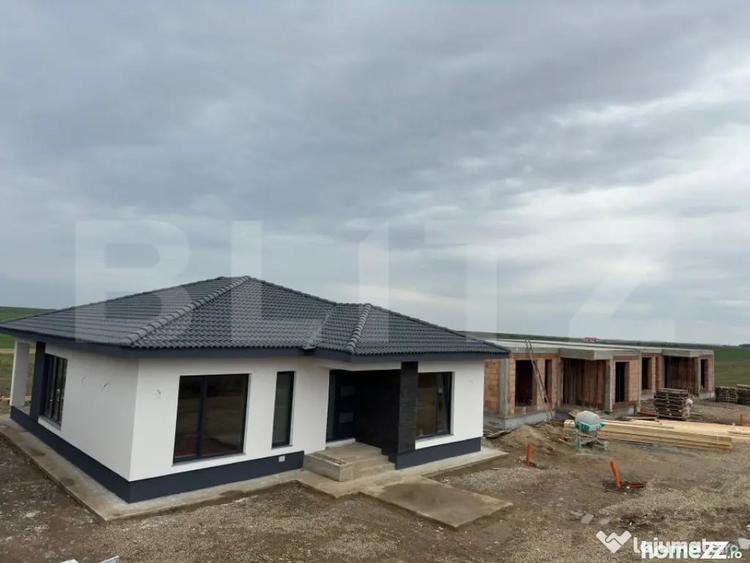 Casă cu 4 camere cu Teren 500 Mp în Sântandrei