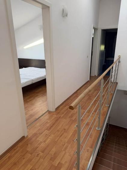 Casă cu 5 camere cu Teren 250 Mp în Central