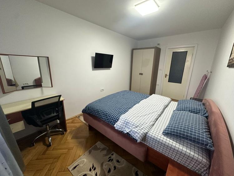 Apartament cu 3 camere decomandat, mobilat în Cugir
