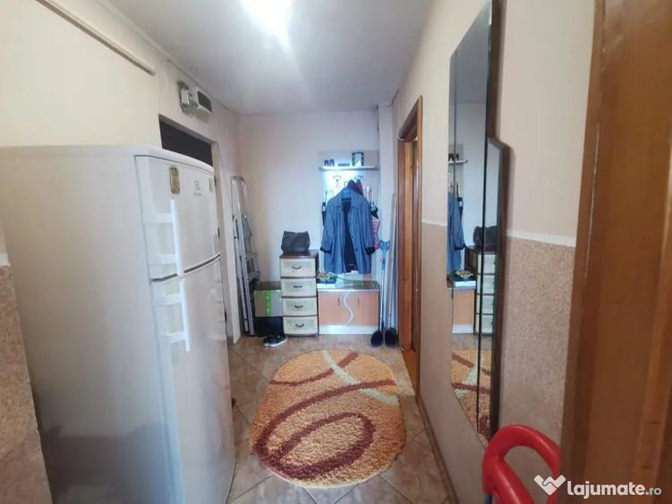 Apartament cu 2 camere decomandat în George Enescu