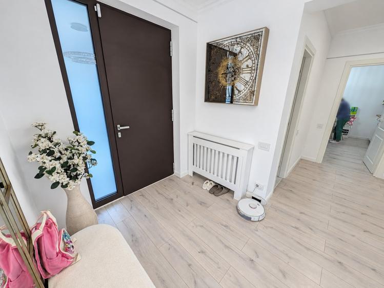 Duplex cu 5 camere cu Garaj în Voluntari