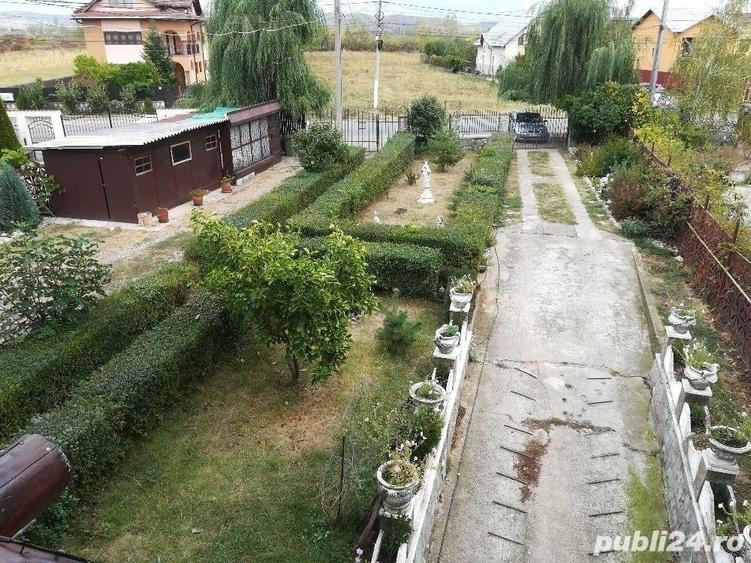 Casă cu 4 camere cu Teren 3000 Mp în Teiș