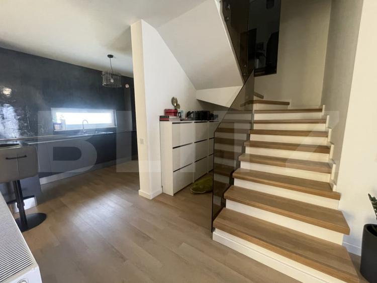 Casă cu 5 camere cu Teren 500 Mp în Central