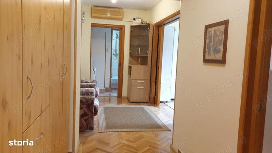 Apartament cu 3 camere decomandat în Rahova