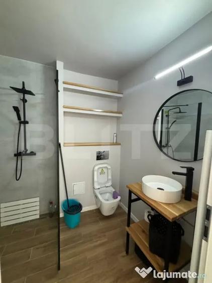 Apartament cu 3 camere semidecomandat în Ultracentral