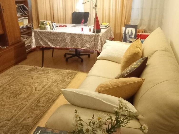 Apartament cu 3 camere decomandat în Colentina
