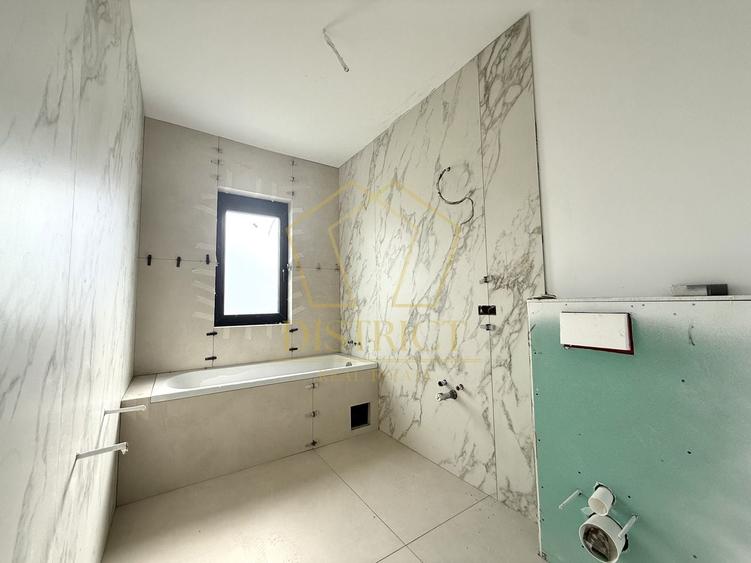 Duplex cu 4 camere cu Canalizare în Covaci