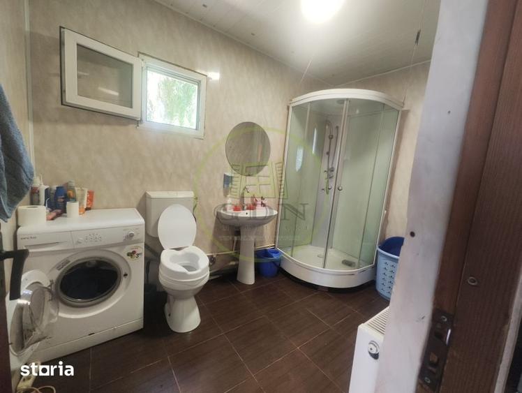 Casă cu 5 camere cu Teren 293 Mp în Central