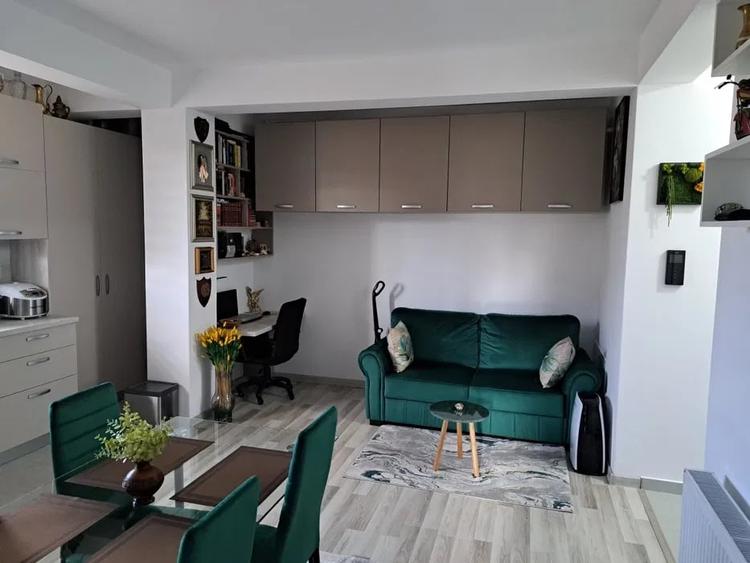 Apartament cu 2 camere semidecomandat în Bucium