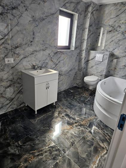 Casă individuală cu 4 camere cu Canalizare în Exterior Vest