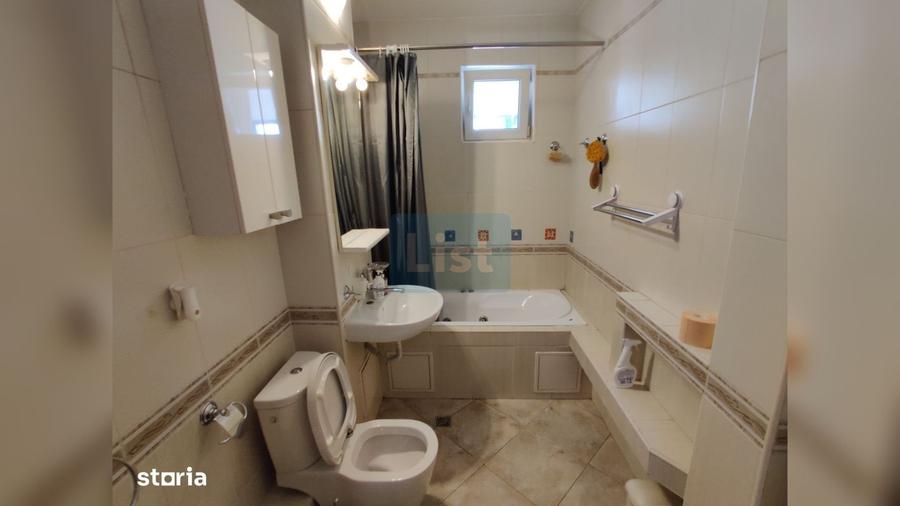 Apartament cu 4 camere decomandat în Zorilor