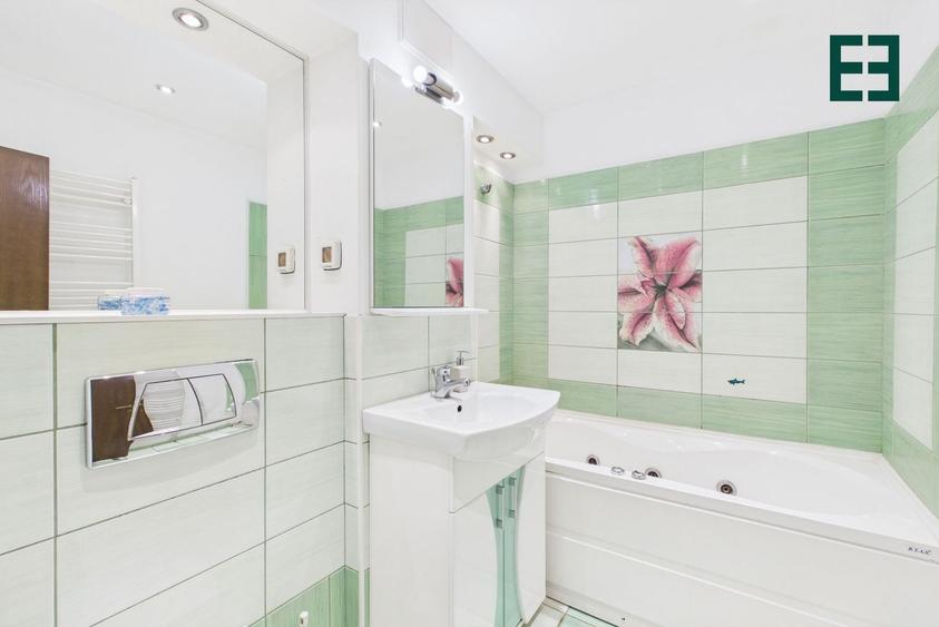 Apartament cu 4 camere semidecomandat, mobilat în Micălaca