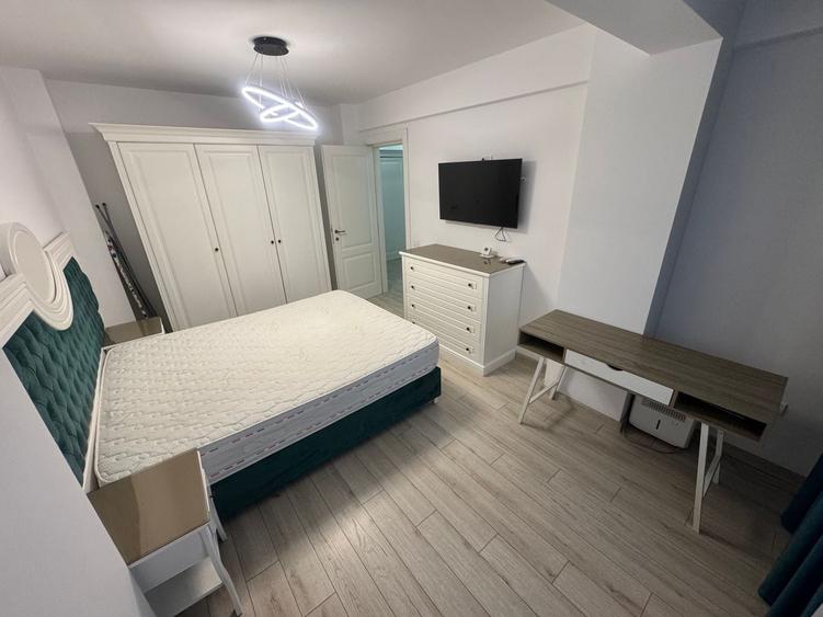 Apartament cu 2 camere decomandat, mobilat în Tomis Plus