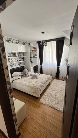 Apartament cu 3 camere decomandat în Valea Rosie