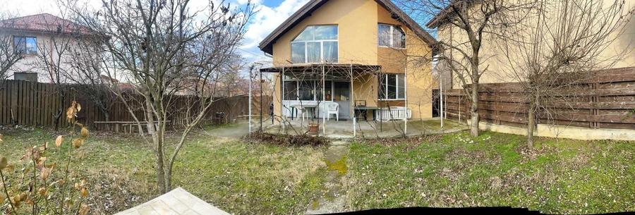 Casă cu 4 camere în Calea București