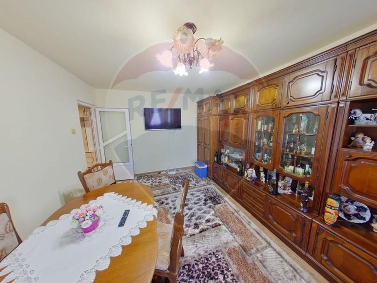 Apartament cu 2 camere de vânzare - 4