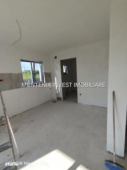 Casă cu 4 camere cu Teren 308 Mp în Moșoaia
