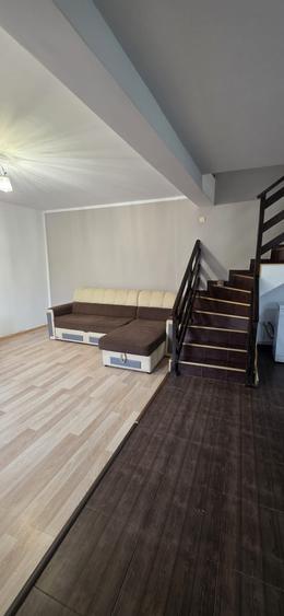 Casă cu 3 camere cu Teren 40 Mp în Exterior Vest
