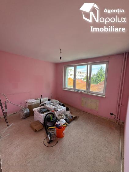Apartament cu 2 camere semidecomandat în Grigorescu
