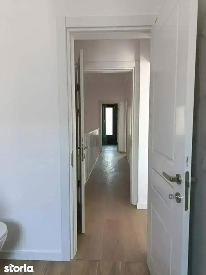 Casă cu 4 camere cu Teren 153 Mp în Titan